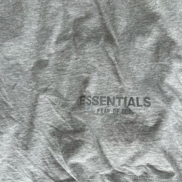 ESSENTIALS LONG SLEEVE GREY TSHIRT. NEVER WORN. SIZE XL - Picture 3 of 3